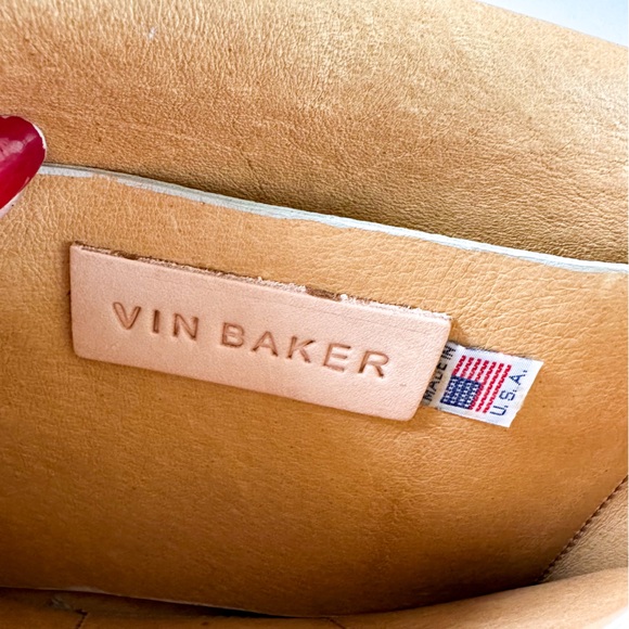 Vin Baker Metallic Champagne Leather Minimalist Clutch - Picture 3 of 5